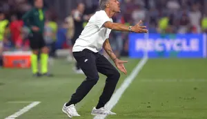 Mentalitas Juara PSG Dipuji Luis Enrique usai Pertahankan Gelar Piala Super Eropa