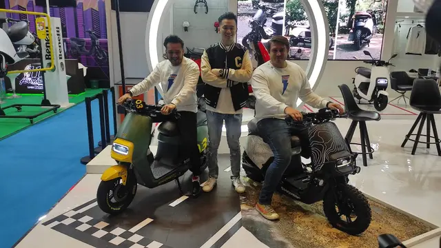 Digarap Smoked Garage, NIU Tawarkan GOVA-03 Modifikasi Cafe Racer dan Adventure (Arief A/Liputan6.com)