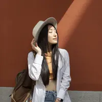 Perempuan cantik dan sabar/copyright freepik.com/