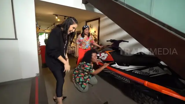 [Fimela] Marshel Widianto ke rumah Momo Geisha