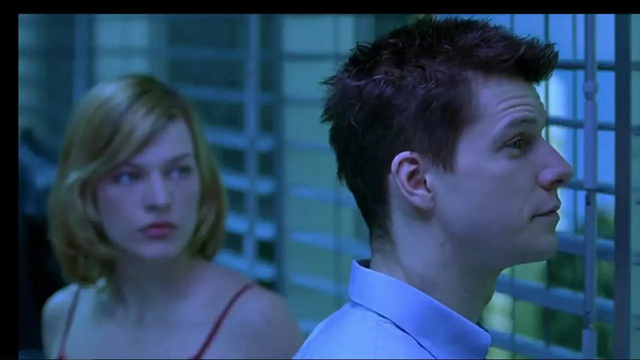 Adegan film Resident Evil 2002 (Foto: Screen Gems via IMDB.com)