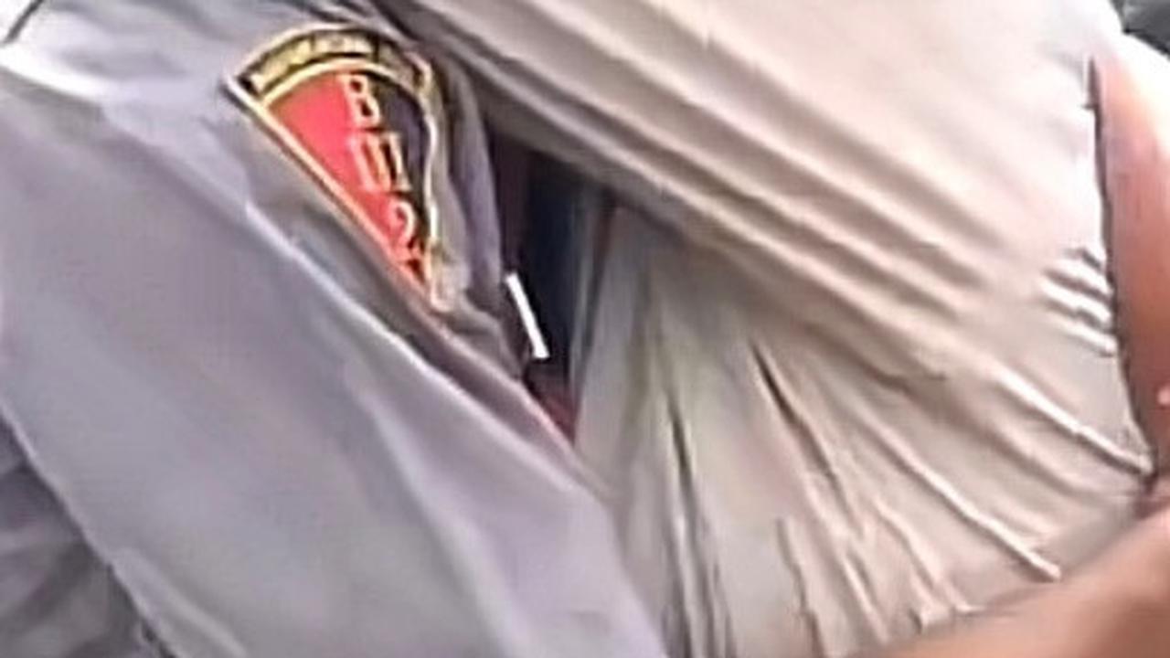 Momen Haru Anak Selesaikan Pendidikan Polisi di Polda Jawa Barat, Orang Tua Tak Kuasa Tahan Tangis