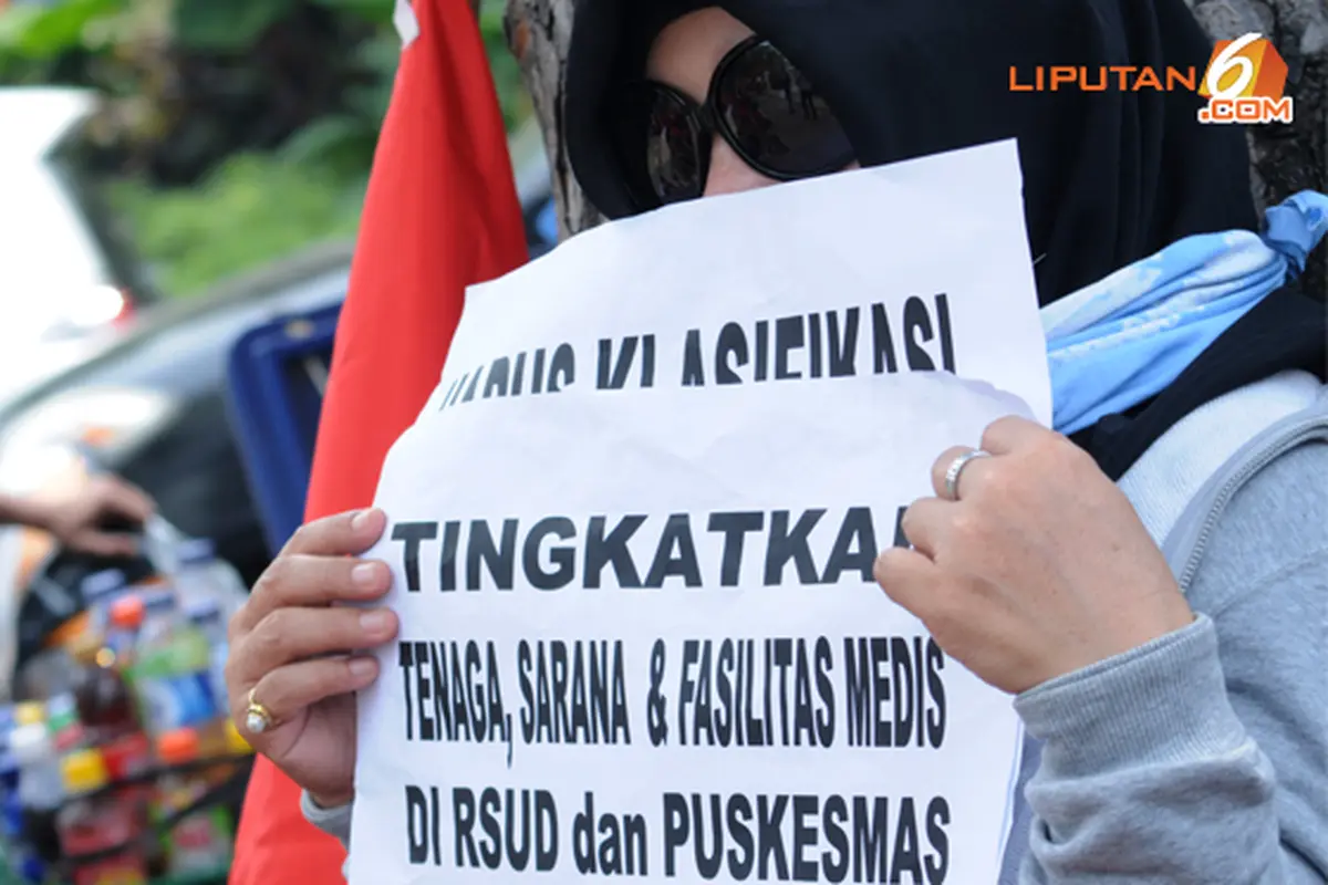 jokowi-didatangi-4-131001b.jpg