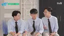 Maju ke tahun 2024 saat ini, si kembar tiga yang sudah beranjak remaja akan kembali ke layar kaca untuk acara You Quiz on the Block. (Foto: YouTube/ tvN)