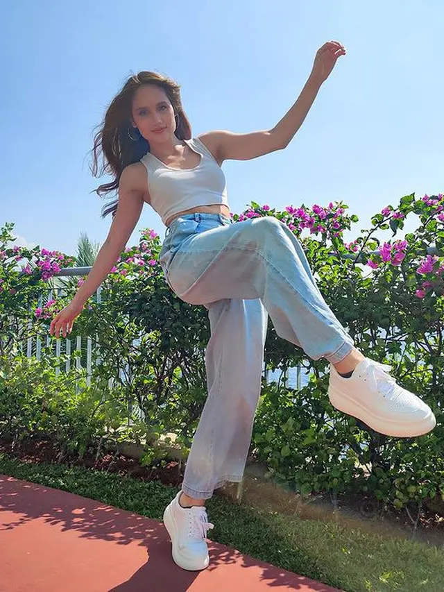 Cinta Laura [Instagram/claurakiehl]