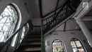 Kondisi bangunan di dalam Masjid Jami Al-Makmur yang terletak di Cikini, Jakarta, Rabu (23/5). Masjid peninggalan Raden Saleh, sang maestro lukis Indonesia ini berdiri sejak tahun 1860-an di pinggir Kali Ciliwung. (Merdeka.com/Iqbal S Nugroho)