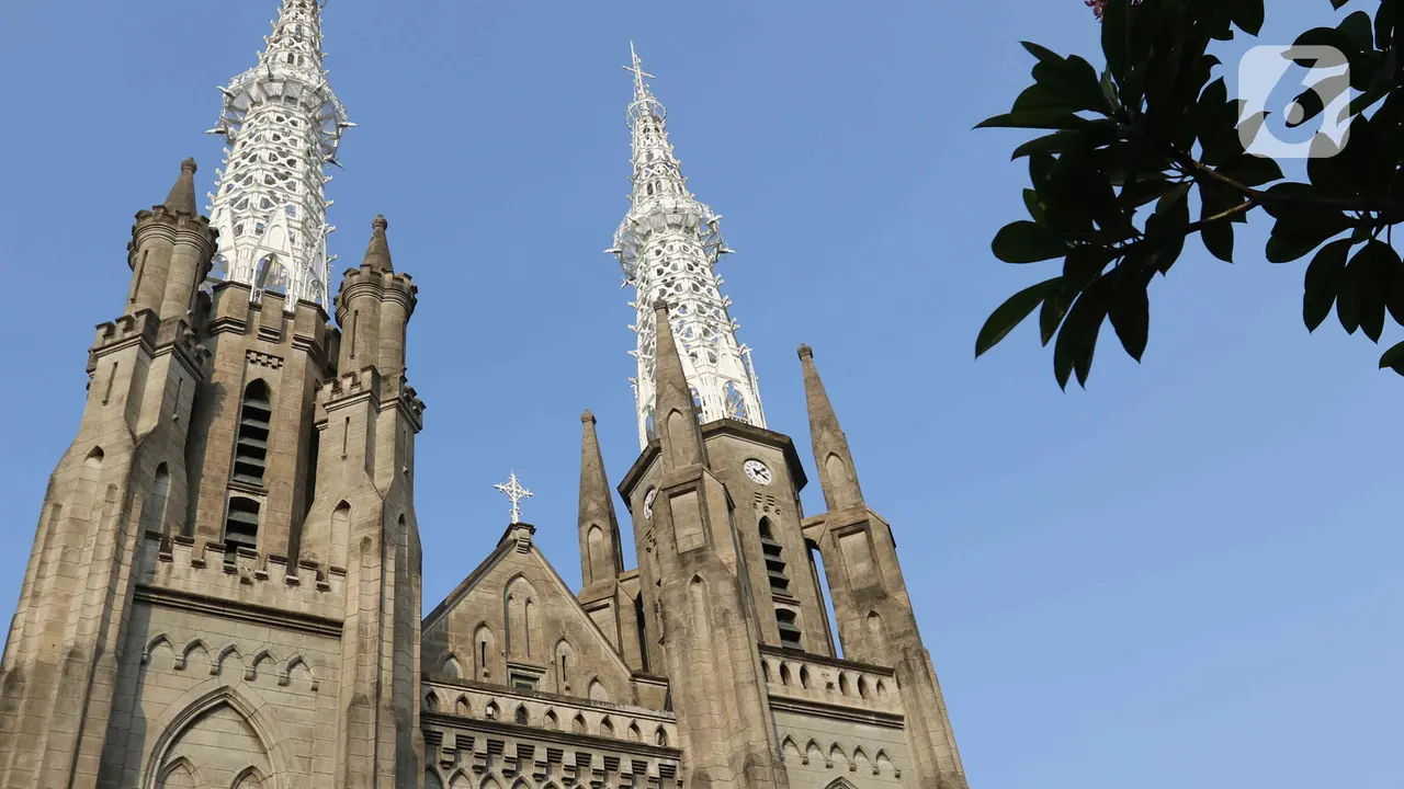 Jumat Agung di Gereja Katedral Jakarta