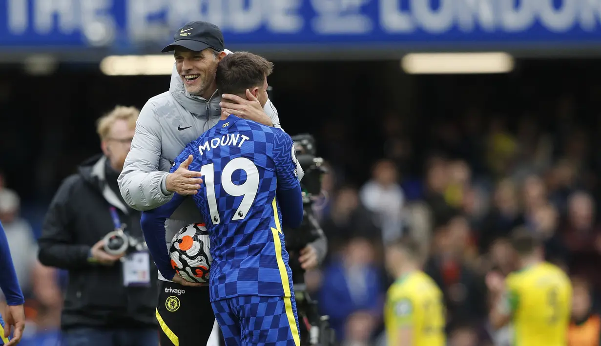 7-0. Kemenangan terbesar Chelsea di musim 2021/2022 ini terjadi saat menang 7-0 atas tamunya Norwich City di pekan ke-9 Liga Inggris 2021/2022, 23 Oktober 2021. Mason Mount menjadi bintang dalam laga tersebut dengan mencetak hattrick di menit ke-8, 85 dan 90+1. (AFP/Adrian Dennis)
