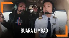 Limbad yang terkenal tidak pernah bersuara kini membuat warganet heboh. Ia kaget dan tidak sengaj mengeluarkan suara saat menaiki sebuah pesawat.