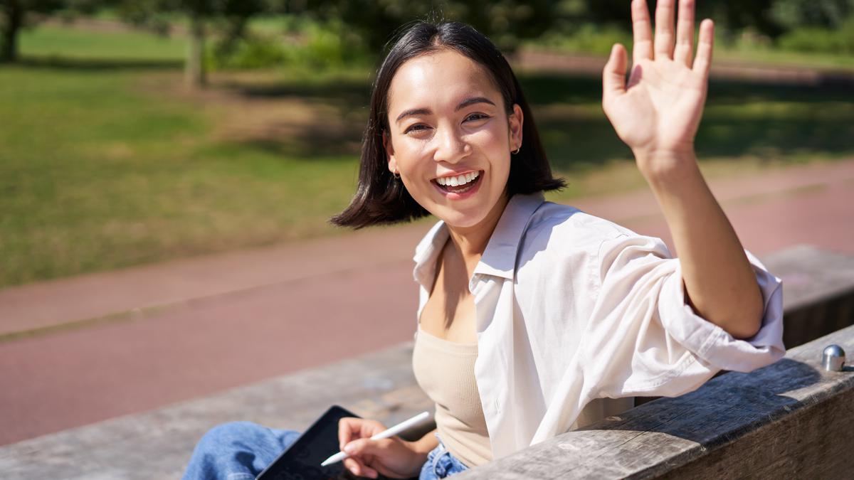 6 Kepribadian Tegas pada Perempuan, Faktor yang Membuat Pria Terkesan
