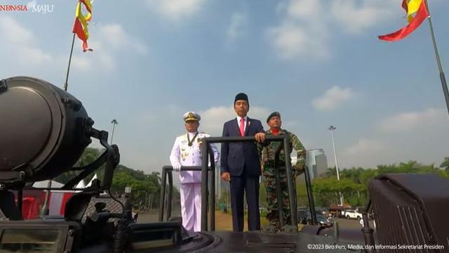 Presiden Jokowi memimpin upacara peringatan HUT ke-78 TNI di Monas, Jakarta, Kamis (10/5/2023)