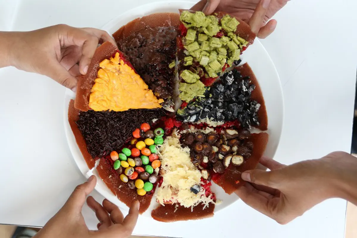 Sajian Anti Mainstream, Martabak Telur Petai, Jengkol,dan Gudeg