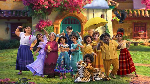 Kolaborasi Disney Encanto x BARLI ASMARA, Rayakan Keberagaman Lewat Gaun Cantik