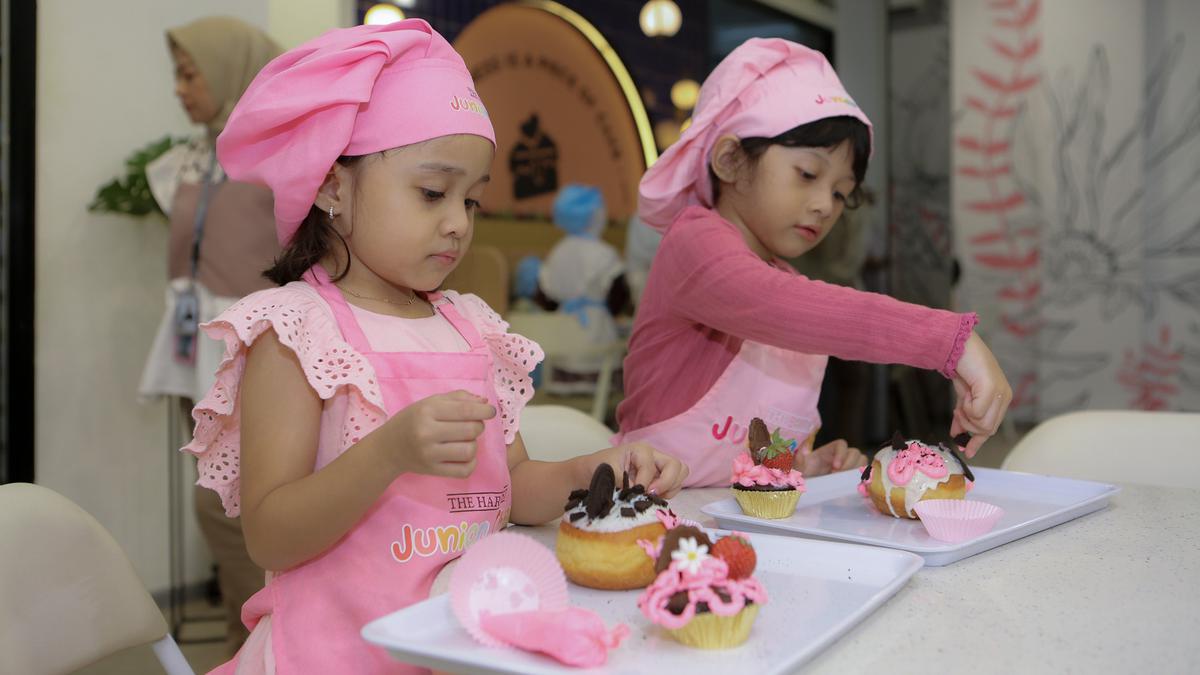 Serunya Cake Decorating Workshop Bersama Fimela Playdate dan The Harvest untuk Tingkat Bonding Ibu dan Anak