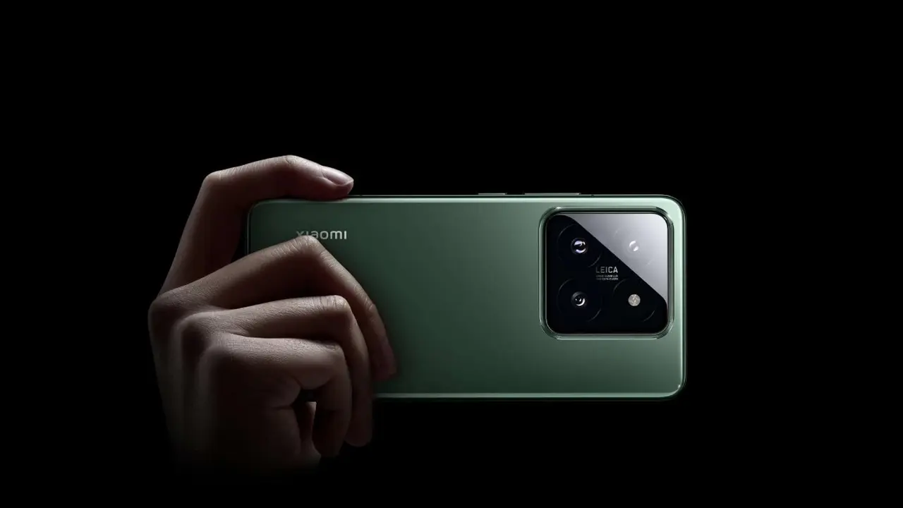 Xiaomi 14 dan Xiaomi 14 Pro