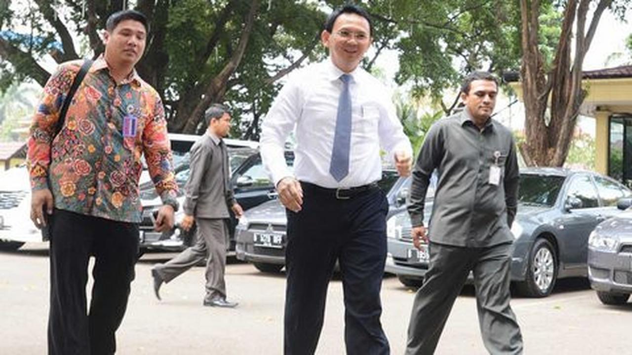 Ahok: Kalau mau dapat rusun, teken surat kesediaan direlokasi!