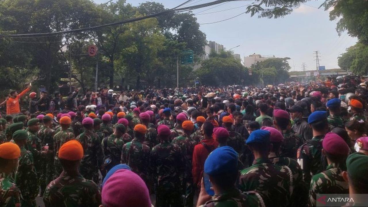 Tahukah Anda Kenapa TNI Jaga Mako Brimob Kwitang? Ini Alasan di Balik Situasi Kondusif Jakarta
