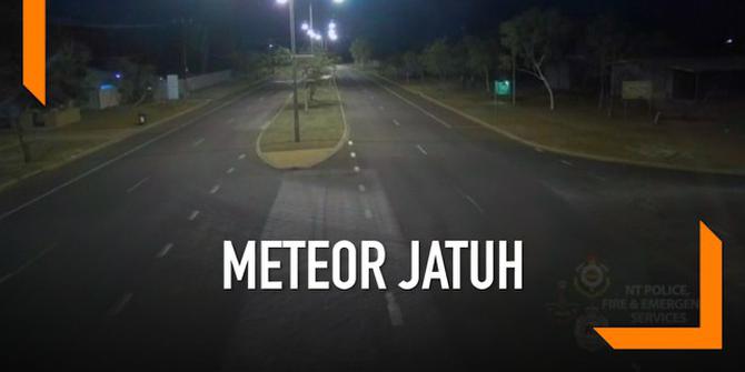 VIDEO: Terekam Kamera, Meteor Jatuh di Langit Australia