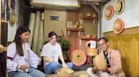 Mahasiswa bareng Masyarakat Buniayu Tangerang Dorong UMKM Produksi Anyaman Go Internasional