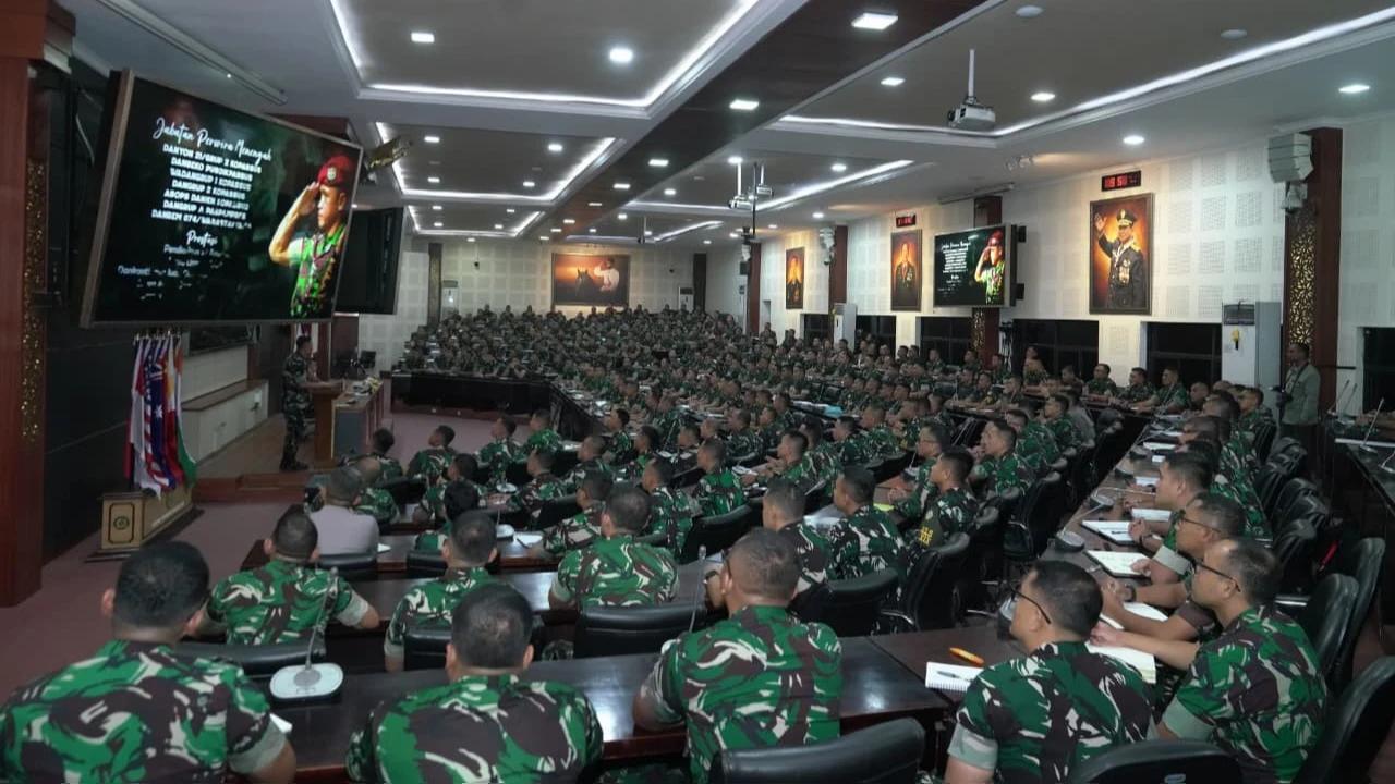FOTO: Kasad Maruli Dorong Penguatan Berpikir Kritis Perwira Seskoad