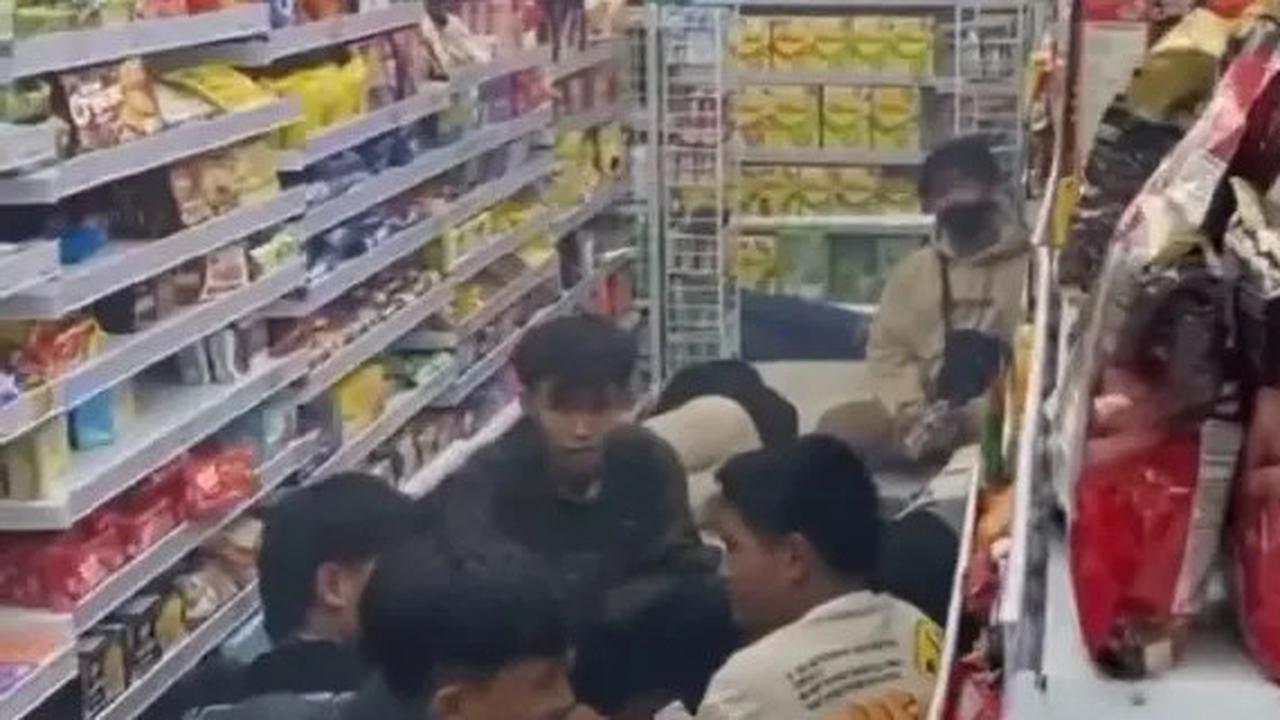 Viral Kelakuan Komunitas CB Makan & Tiduran, Polisi Nganjuk Belum Terima Aduan dari Minimarket