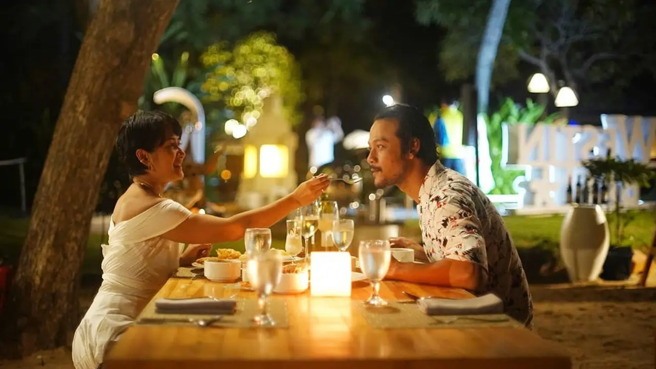 Dwi Sasono dan Widi Mulia
