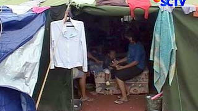 Banjir Masih Rendam Karawang, Warga Kesulitan Air - News ...