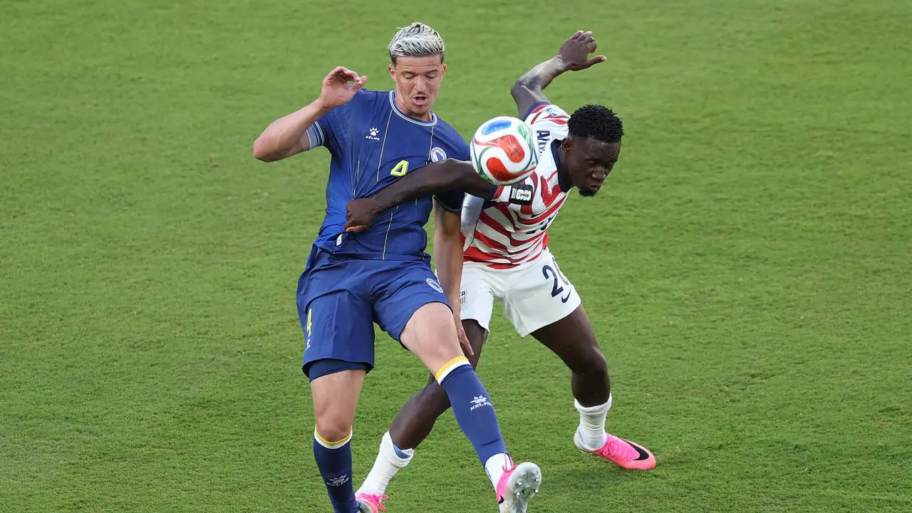Amerika Serikat Singkirkan Bosnia 2-0