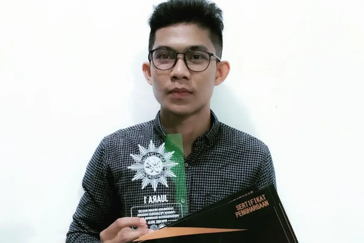 Muhammad Irsyad (24), mahasiswa asal Konawe Utara yang diterima di 15 kampus luar negeri.(Liputan6.com/Dok Muh Irsyad)