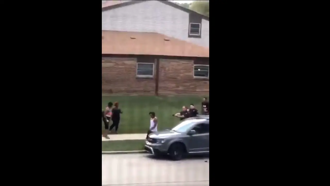 Detik-detik penembakan Jacob Blake oleh polisi di Wisconsin.