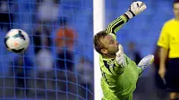 Enam Minggu The Saints Tanpa Kiper Utama