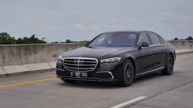 Sedan Luxury Rakitan Lokal Manjakan Semua Indera Saat Road Trip