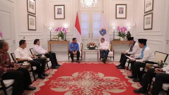 Anggota DPD RI Dapil DKI Jakarta Achmad Azran bertemu dengan Gubernur Jakarta Pramono Anung di Balai Kota Jakarta