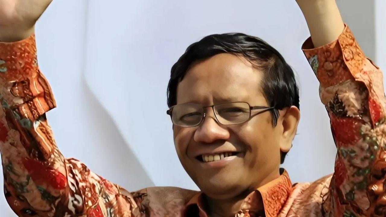 VIDEO: Mahfud Jawab Mahasiswa: Borok MK Sudah Dibongkar, Penyakitnya Sudah Diamputasi!