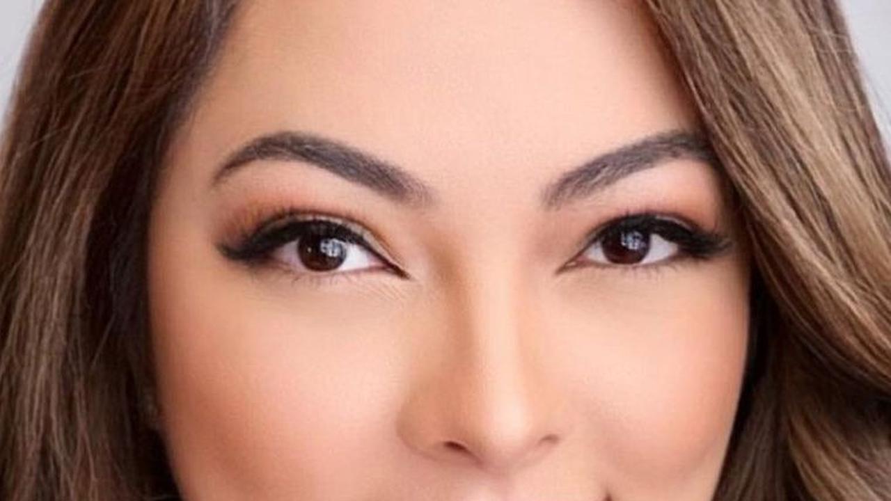 Sosok Reisa Broto Asmoro dikenal luas sebagai dokter sekaligus model dan pembawa acara. Namanya mulai populer usai mengikuti ajang Putri Indonesia 2010 mewakili Yogyakarta.