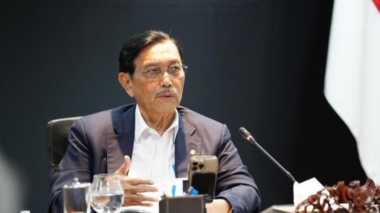 Luhut Pandjaitan: Digitalisasi Bansos Bakal Kurangi 34 Juta Orang Miskin