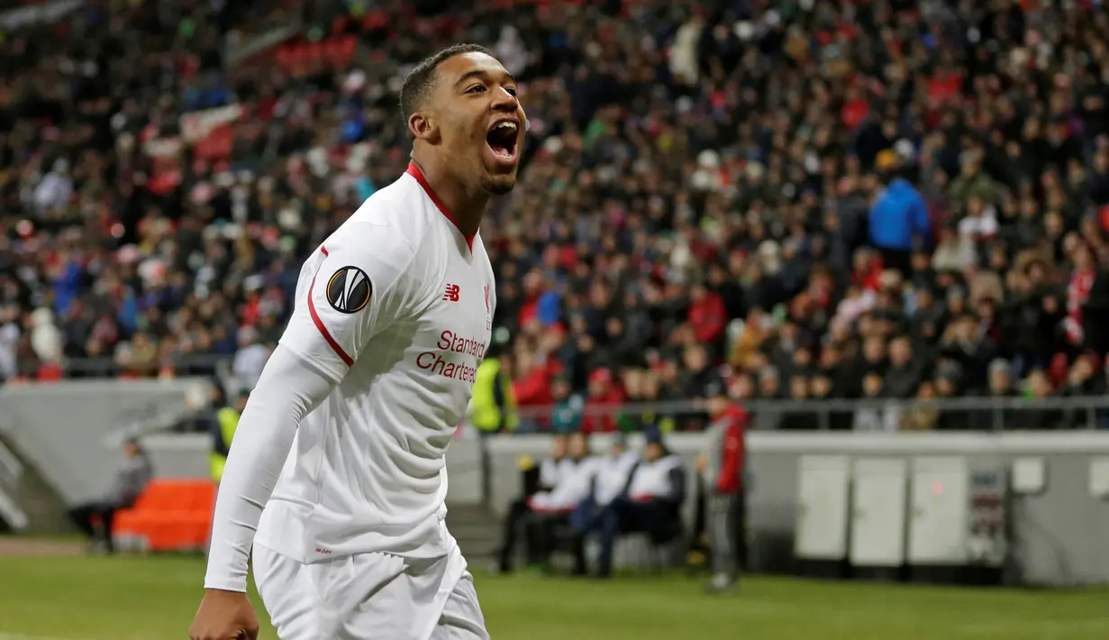 Ekspresi pemain Liverpool, Jordon Ibe, setelah mencetak gol ke gawang Rubin Kazan dalam lanjutan Grup B Liga Europa di Stadion Kazan Arena, Rusia, Jumat (6/11/2015) dini hari WIB. (Action Images via Reuters/Henry Browne)