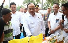 Tekan Inflasi, Polri Distribusikan 6 Ton Beras dan Gelar Pasar Murah di Madiun