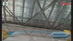 Plafon Bandara Supadio di Pontianak, Kalimantan Barat, runtuh dan melukai sejumlah orang. 