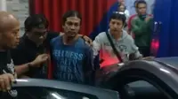 Cerita Maling Bobol Brankas Toko Sambil 'Ditunggui' Polisi