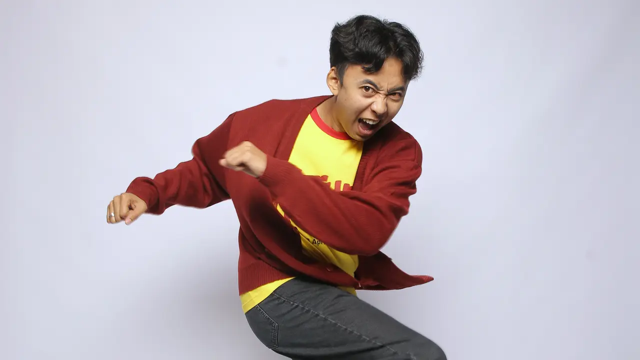 Fajar Nugra.