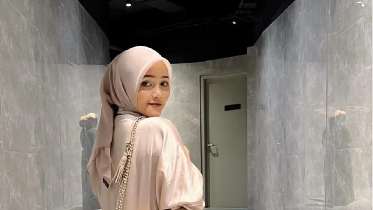 Jadi Politisi di Usia Dini, Intip Deretan Potret Wanita DPR DPD Muda yang Curi Perhatian