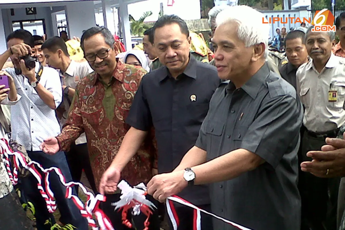 sembako-murah-130728b.jpg