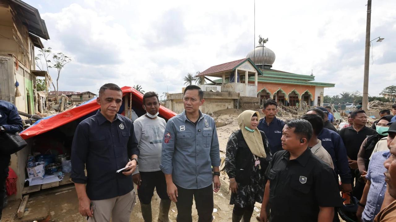 menko ahy tinjau lokasi bencana di aceh tamiang