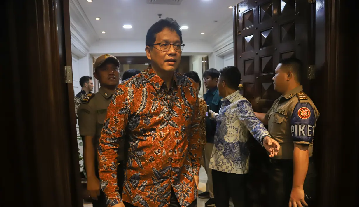 Menteri Keuangan Purbaya Yudhi Sadewa menghadiri rapat kerja perdana dengan Komisi XI DPR RI di Kompleks Parlemen, Senayan, Jakarta, Rabu (10/9/2025). (merdeka.com/Arie Basuki)
