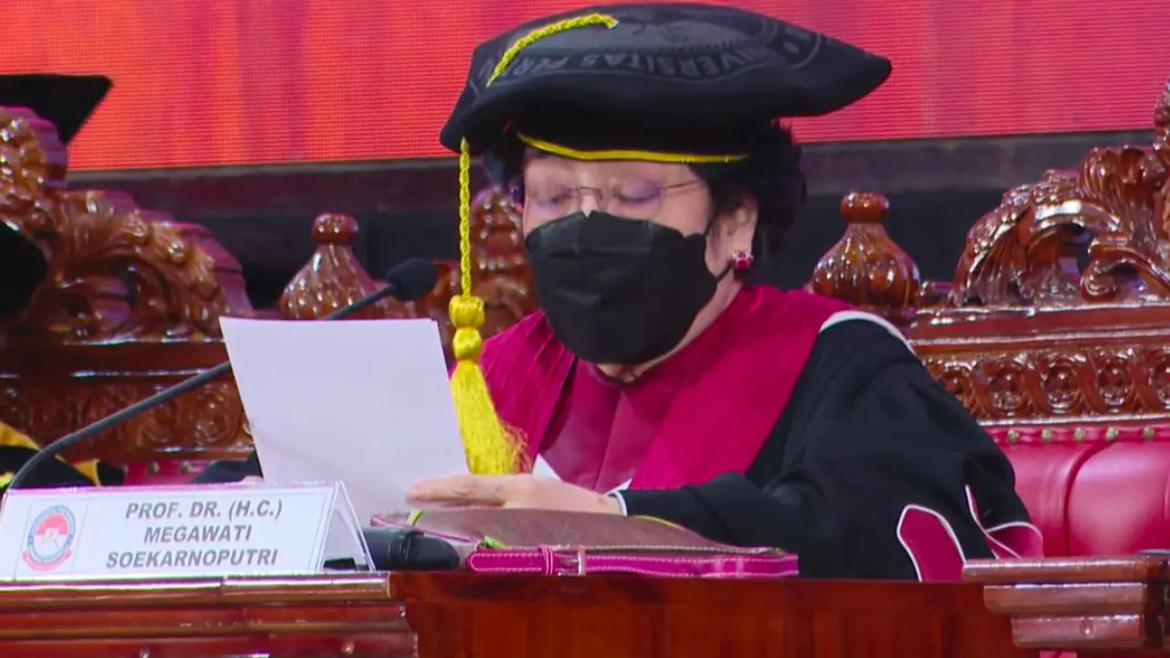 Presiden RI ke-5 Megawati Soekarnoputri mendapatkan gelar Guru Besar dari Universitas Pertahanan. (Istimewa)