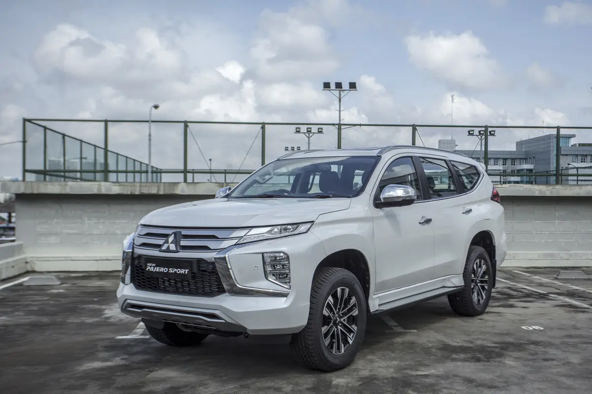 New Pajero Sport (Ist)