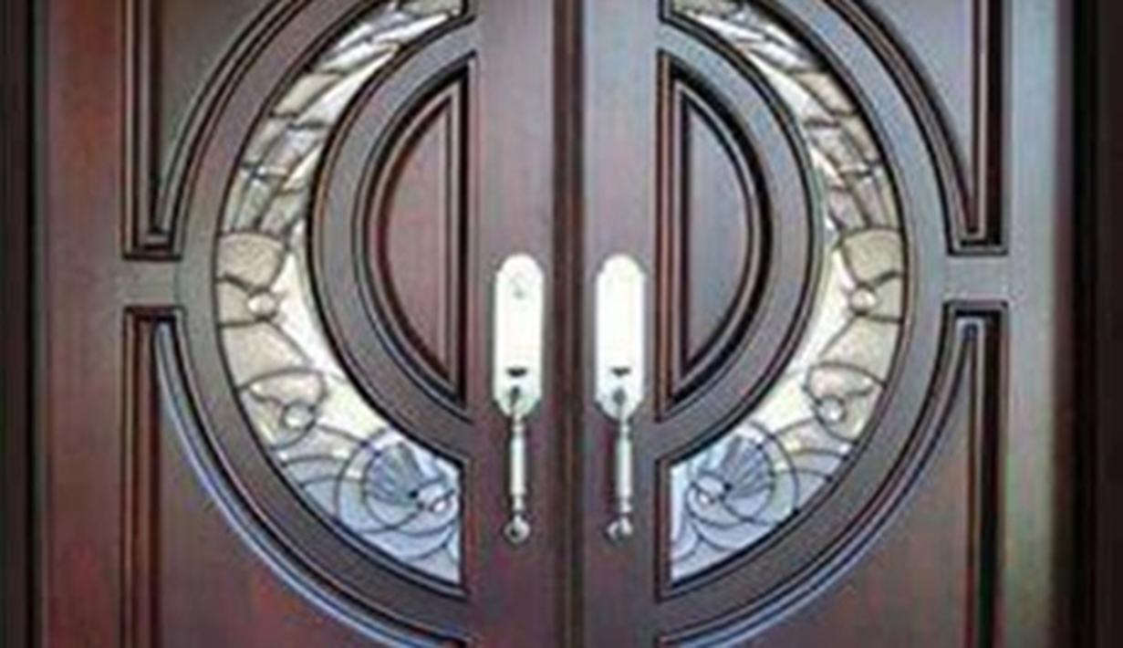 840 Koleksi Gambar Pintu Rumah Yang Cantik Hd Gambar Rumah
