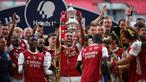 Liverpool dan Chelsea akan bertemu di partai final memperebutkan gelar Piala FA musim 2021/2022. Sejak digelar pada musim 1871/1872, tercatat 9 klub menjadi pengoleksi terbanyak gelar Piala FA (lebih dari 5 kali), termasuk Liverpool dan Chelsea.(AFP/Pool/Adam Davy)