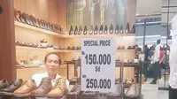 Gaya Belanja Jokowi Saat Blusukan ke Manado Town Square